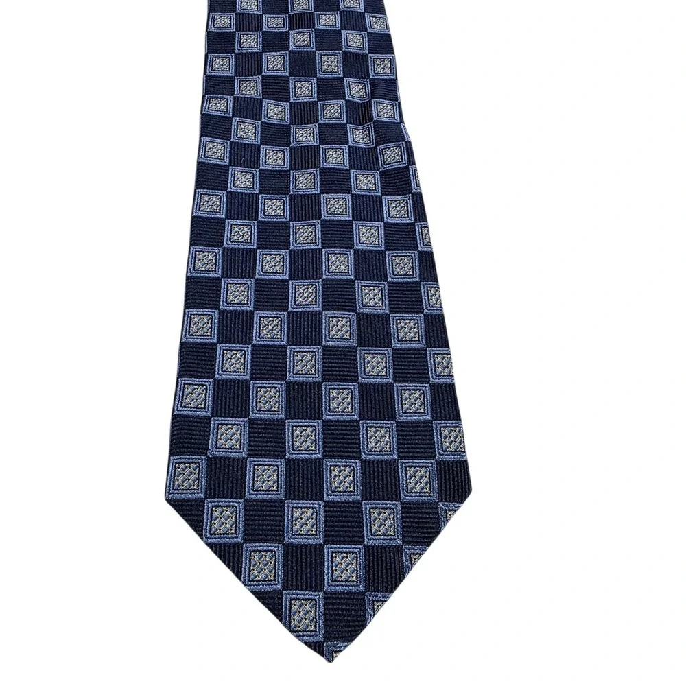 Hickey Freeman Mens Necktie Silk Blue Square Pattern Hand Made‎ in USA Luxury